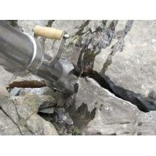 可節省拆除石頭用液壓分裂機設備